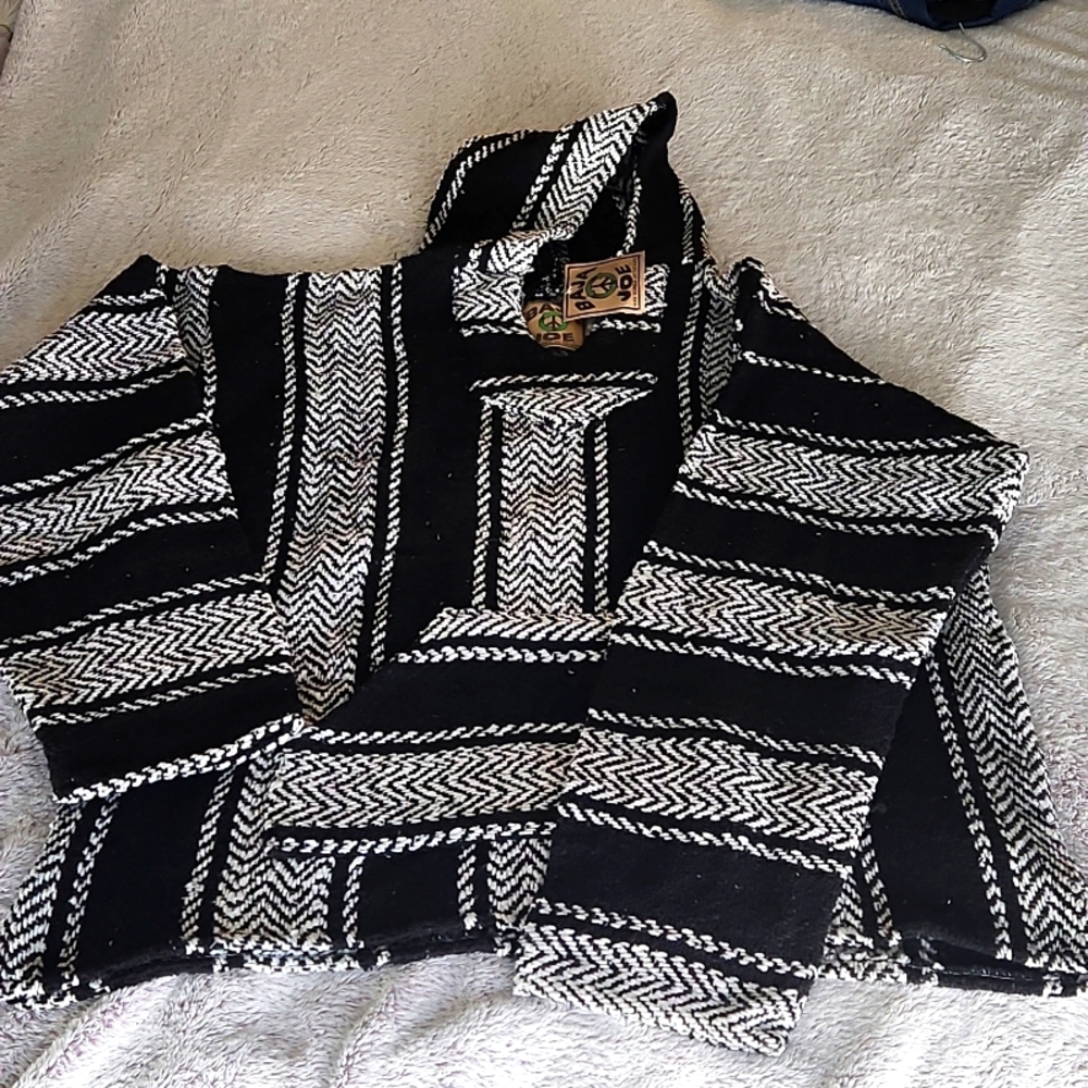 BAJA JOE MEXICAN HOODIE BLACK AND WHITE - ADULT -NWT